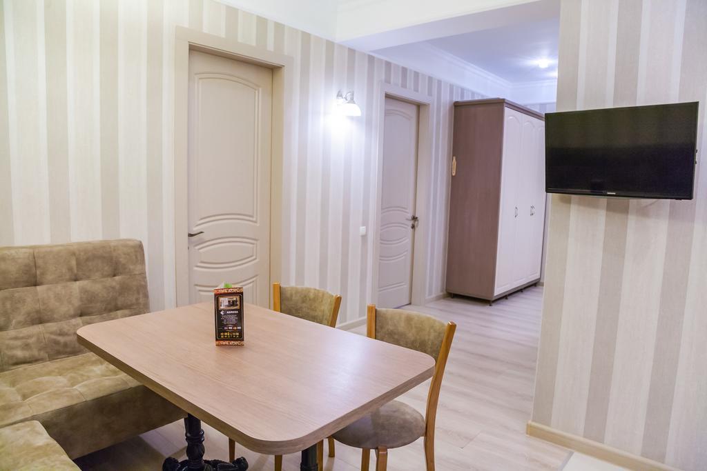 צ'יסינאו Hotel Apartments Adresa מראה חיצוני תמונה